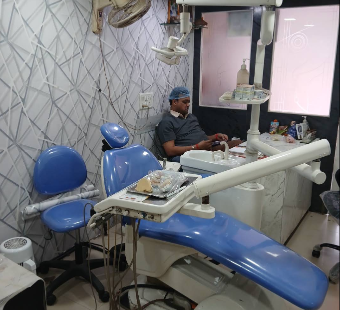 Dental treatment room at Dr. Sardesai Dental Clinic
